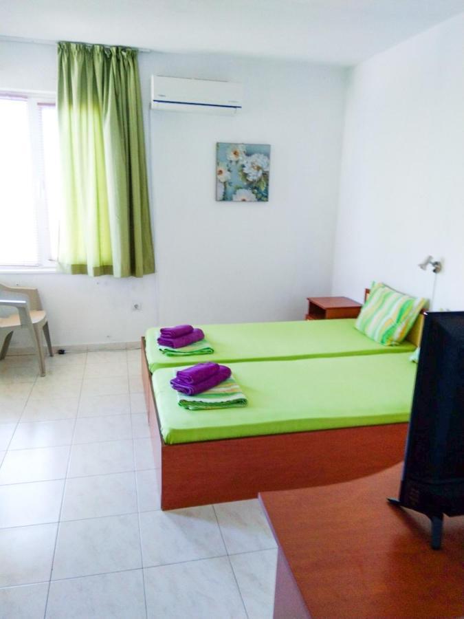 Kъща За Гости Липите Hotel Sinemoretz Ngoại thất bức ảnh